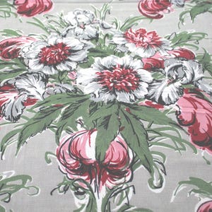 Vintage 1940s/1950s Floral Bark Cloth - 5.1 Yards - Les Joli Fleurs Handprint - A Peggy Joubert Design - Lg Pattern of Pink Flowers on Gray