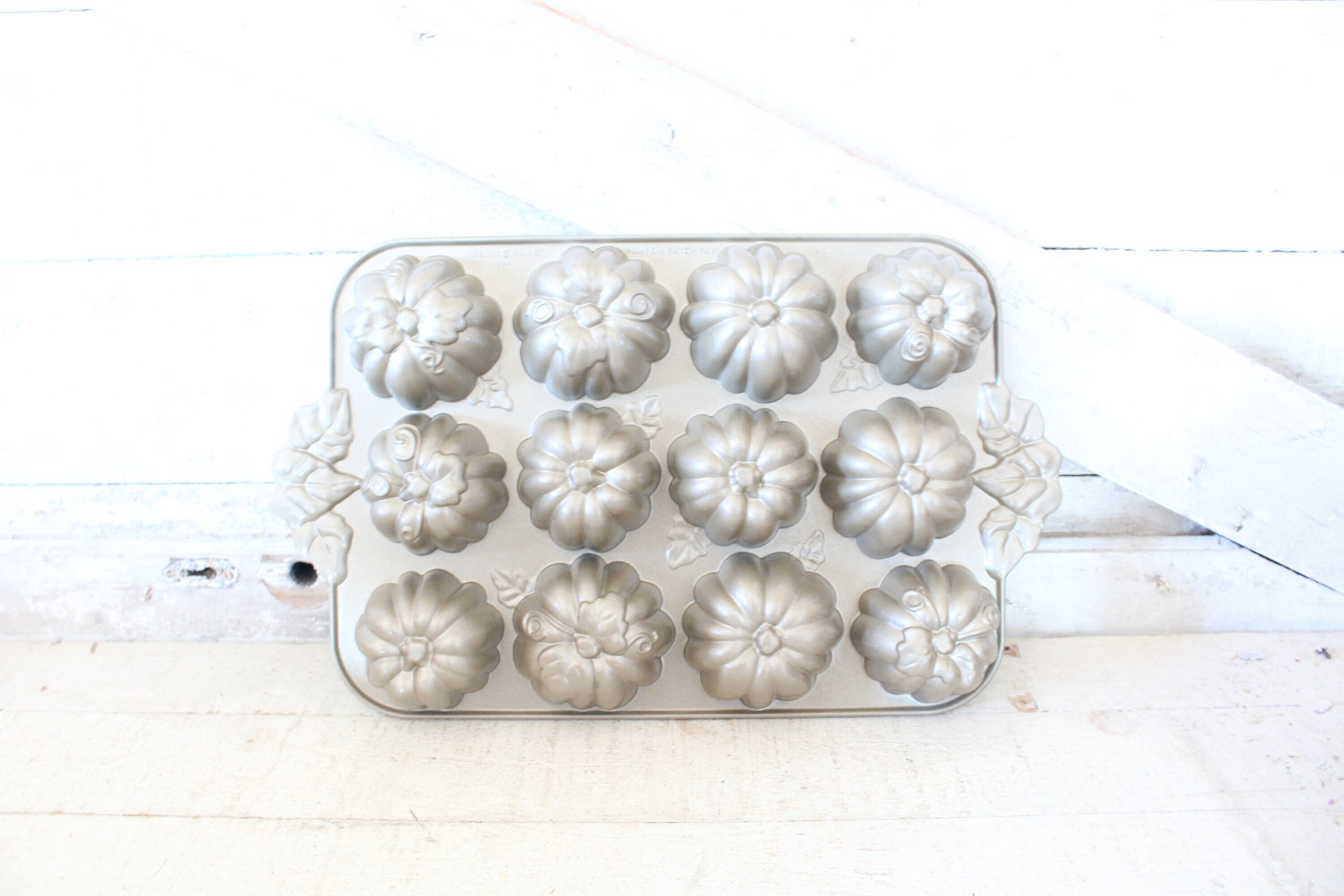 Vintage Nordic Ware - Etsy Vintage Nordic Ware - Etsy