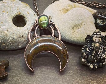 Copper Electroformed Moroccan Seam Agate & Labradorite... w/ an 18” antiqued Copper chain.