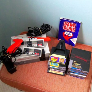 COMPLETE NES Nintendo System Lot, Fully Functional with Super Mario Bros 1-3, Batman, Paperboy, Game Genie, Zapper & more plus FREE Shipping