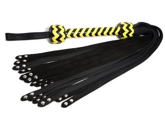 Metal Rivet Tipped Flogger - Black Cowhide Leather Tails - Stingy Whip Metal Tipped - Black and Yellow 12 Plait Braided Handle