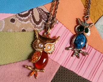 Vintage 1960's 1970's Mod (SET of 2) JELLY BELLY Lucky Owl Necklaces - 1 x Silver Tone w/Faux Turquoise + 1 x Gold Tone w/Amber Glass - Boho