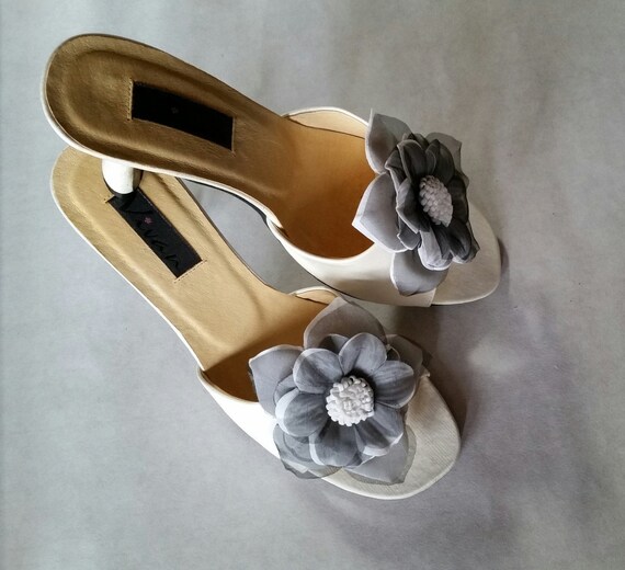Vintage-1990s (30s-40s inspired) High Heel Slide S