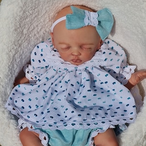 14&quot; reborn doll/silicone doll dress+ pants+b and in  green and white to fit 14&quot;/35cm tiny micro preemie doll clothes mini preemie NO DOLL