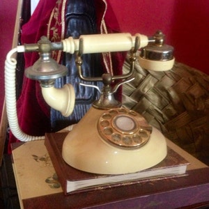 Gab with Glamour - Vintage Celebrity French Replica Rotary Telephone
