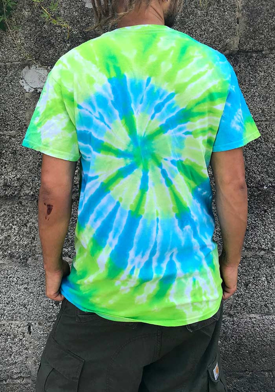 Tie dye T-shirt in green and blue tones ideal for psychedelic | Etsy
