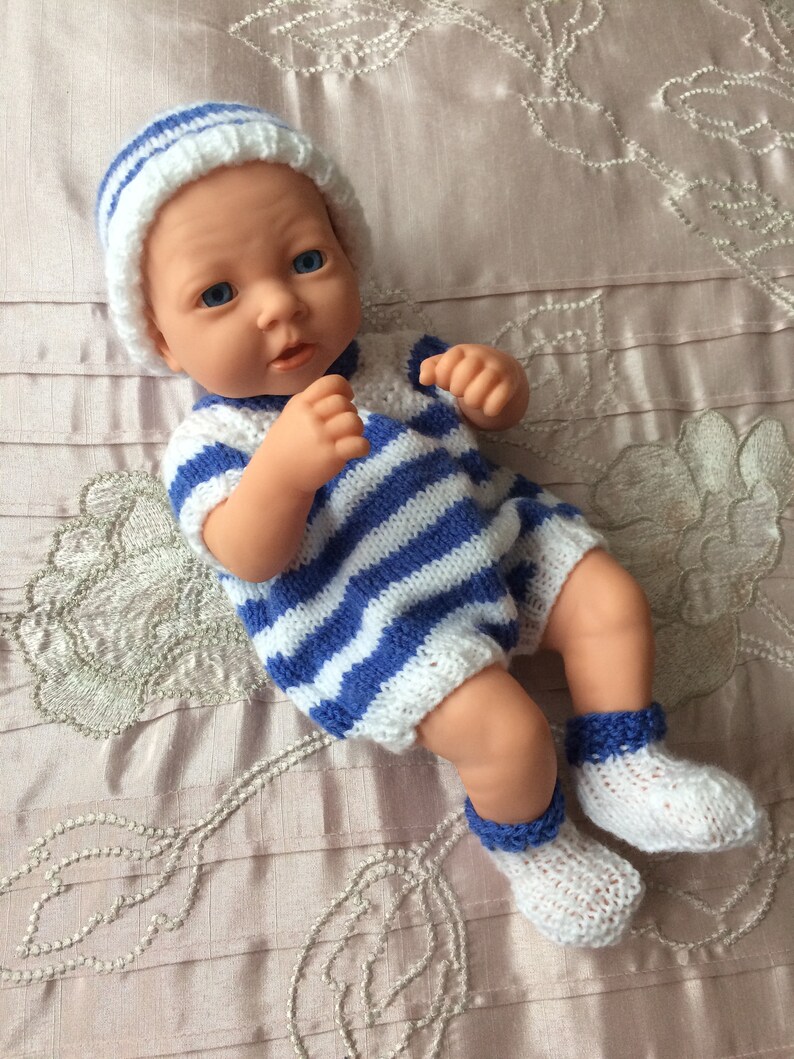 hand knitted dolls clothes