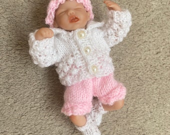 Hand knitted dolls clothes to fit 4” baby doll, silicone baby, Ashton Drake Heavenly Handful doll, mini baby