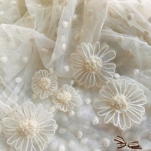 Cream white color daisy patch, applique,for 5 pcs