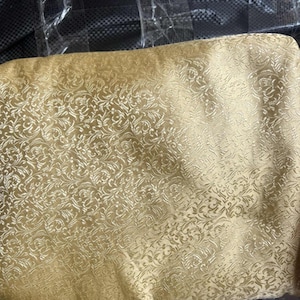 Tela brocada color oro claro con estampado de trigo, tejido jacquard, cortada a medida