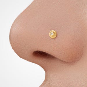 Piercing de Nariz com Diamante: Joia Minimalista em Ouro (Pedra de 1 mm, Disco de 3 mm)