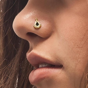 Piercing de nariz de oro macizo de 14k: delicado estilo indio con esmalte