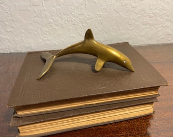 Vintage brass dolphin porpoise paperweight Made in India Nautical decor. Dolphin paperweight. Porpoise brass. Ocean decor. Beach house decor