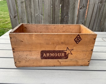 Antique Bovril Corned Beef Wood Crate Box, Industria Argentina