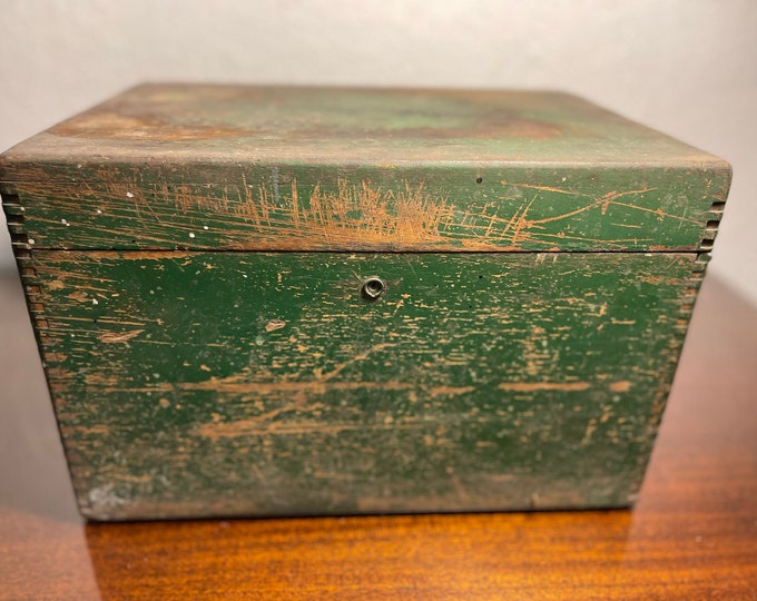 Vintage Green Wooden Storage Toolbox Box Lid Latch Storage Stash Boxart