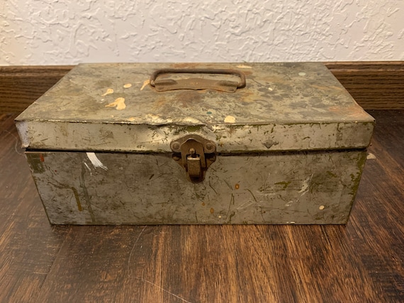 climax tackle box Vintage Climax Metal Box Toolbox Tackle Box Hinged Lid and Latch Antique Tackle  Box Vintage Toolbox Distressed Metal Antique Box Storage