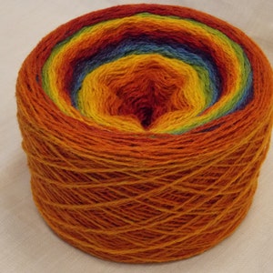 Filato di lana d'agnello PURA al 100% di qualità Kauni 8/2 Rainbow da 200 g/7 oz, per lavoro a mano e a macchina. Prodotto in Estonia