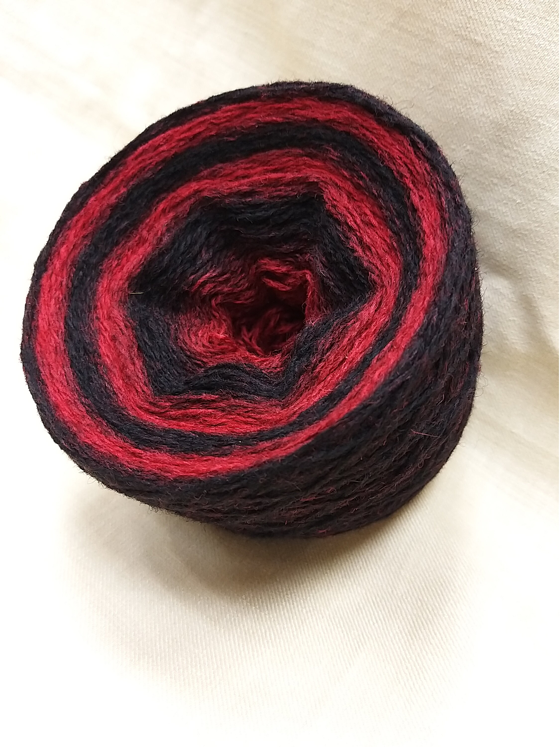 100g/3.5oz Kauni 8/2 Red Black 100% Quality PURE Lambswool