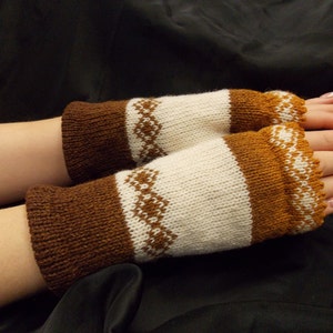 Women Knit Arm Warmers  with ornaments, Goth Fingerless Gloves, Knitted FAIRISLE Mittens.