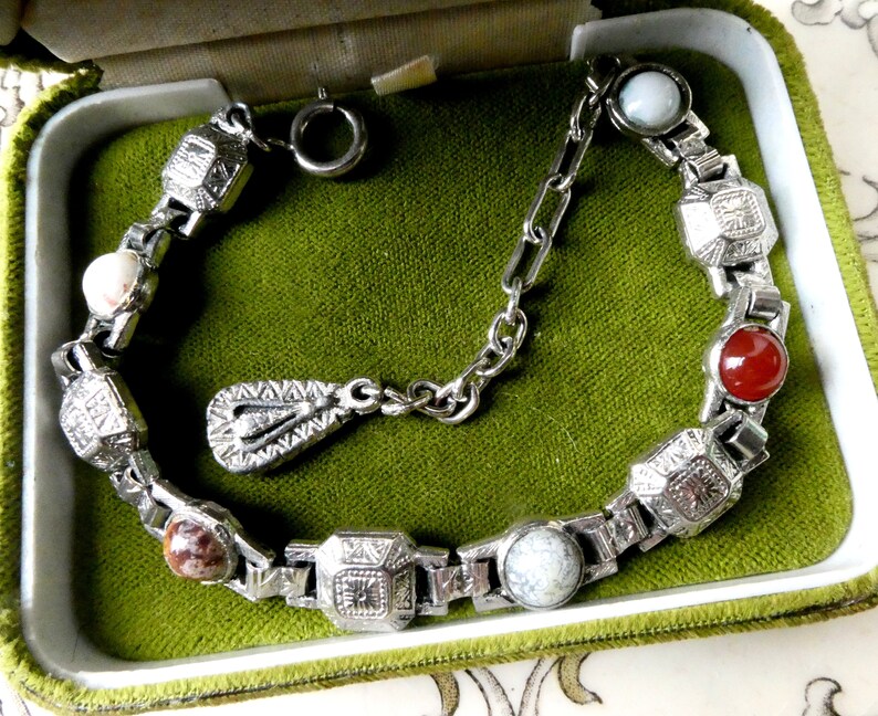 Charming /& Versatile Great Cond Vintage Miracle? Scottish Agate Glass Bracelet Celtic Jewellery Vintage Jewellery.