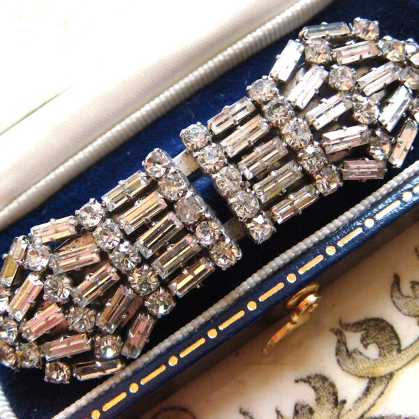 Vintage Art Deco c1930s Duette Dress Clips & Brooch, Baguette Cut Crystals, Great Cond. Very Brilliant! Vintage Jewellery.