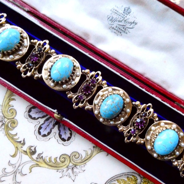 Vintage 1950s Egyptian Revival Bracelet, Murano Turquoise Art Glass Cabochons, Great Cond. Substantial! Bijoux vintage.