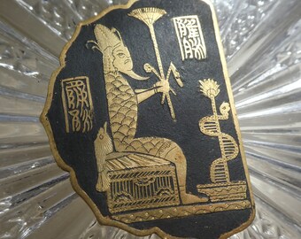 Antique Egyptian Revival Belt Buckle, Left Half Only, Edwardian c1900s Japanese Niello Damascene Pharaoh for Upcycling, Art Projects