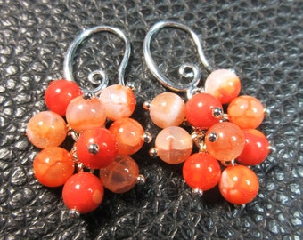 NOUVEAU! Charmantes Boucles d'Oreille Grappe de feu Orange et Argent Plaqué