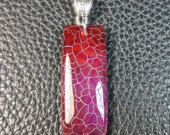 Sublime Red Purple Fuchsia Veined Agate & Plated Silver Pendant