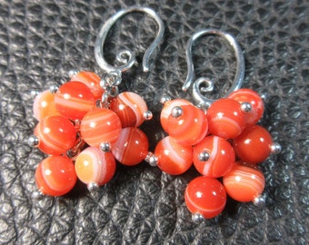 NOUVEAU! Mignonnes Boucles d'Oreille Grappe Agate Striée Orange et Argent Plaqué