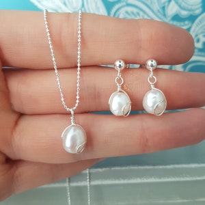 White Baroque Freshwater Pearl jewellery set Sterling Silver wire wrapped pearl drop necklace and earrings simple wedding jewelry jewellery