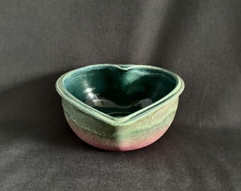 Vintage Doug Cornett Heart Shaped Bowl, Small Deep American Studio Pottery