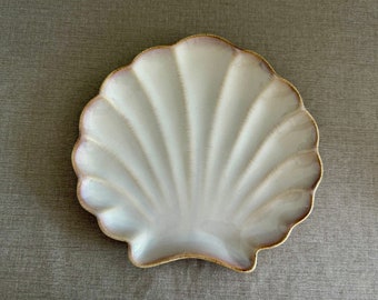Sonoma Home Shell Plate: Nautical Sand Pattern Serving Dish, Sea Shell Shaped Neutral Accent, 8 Inch