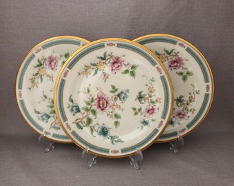 Set of 8 LENOX Sabrina 8 Wide Gold Trim Salad or Dessert Plates Vintage Bone China Blue Shell Bridal Wedding Shower Gift