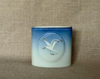Art & Home Accents