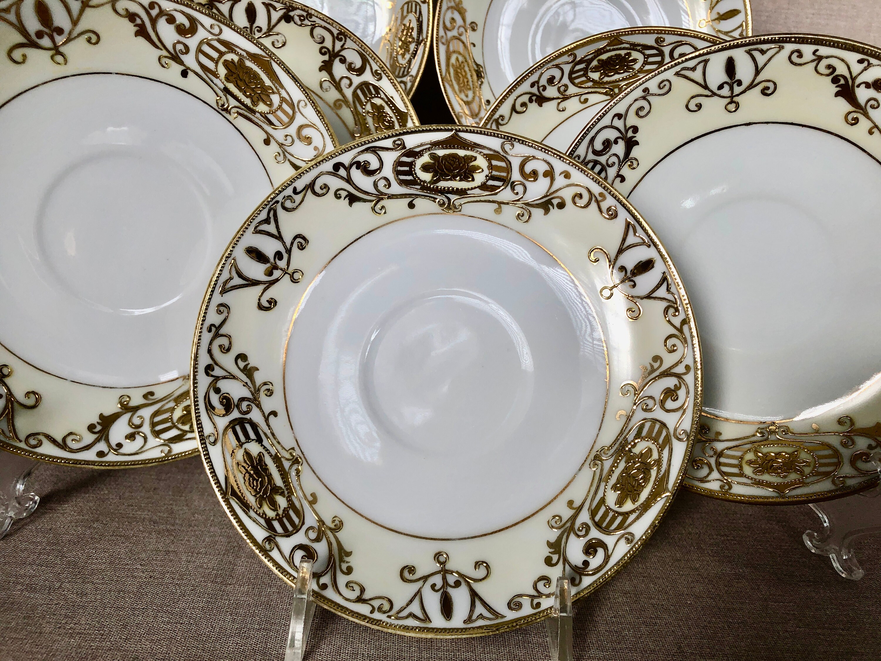 Noritake christmas shop ball