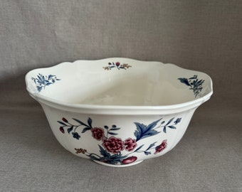 WEDGWOOD Queen's Ware 9 1/4" ROUND Salad Serving BOWL Williamsburg Potpourri England Made Floral Earthenware Couples Gift For the Home