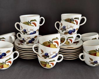 Royal Worcester Evesham English Bone China Cups & Saucers, Sets of 4, Fruit Still Life Pattern
