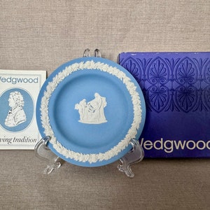 Wedgwood Blue Jasperware Trinket Dish: Classical Bas Relief Decor