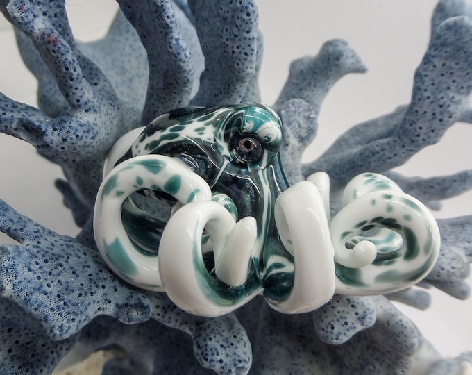 The Unobtanium Kraken Collectible Wearable Boro Glass Octopus Necklace / Sculpture Made to Order
