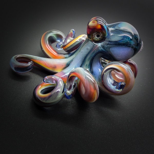 De blauwe Maru Kraken Collectible Wearable Boro glas Octopus ketting / sculptuur