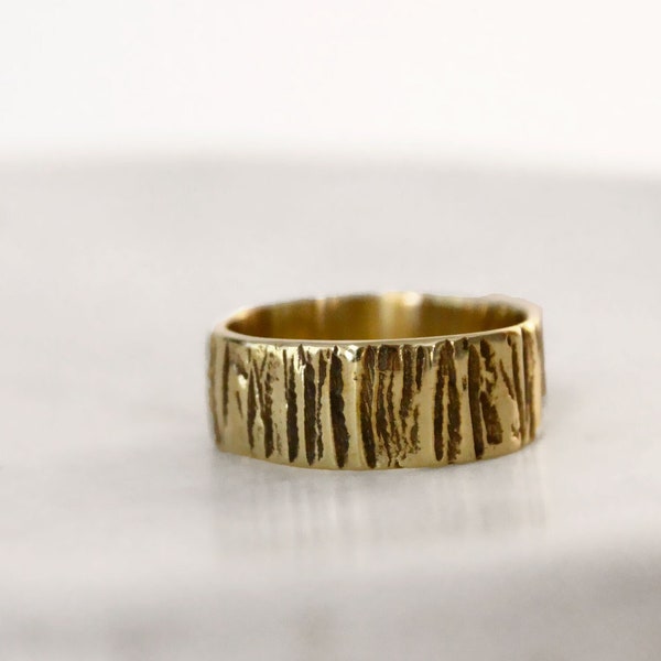 Tree bark ring gold, rustic ring, forest ring