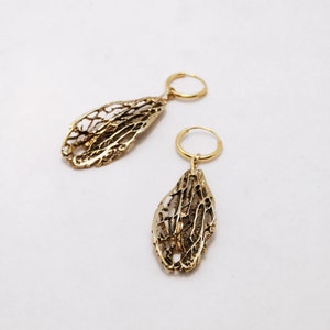 Leaf gold earrings, botanical jewelry, woodland earrings, nature inspired jewelry image 3