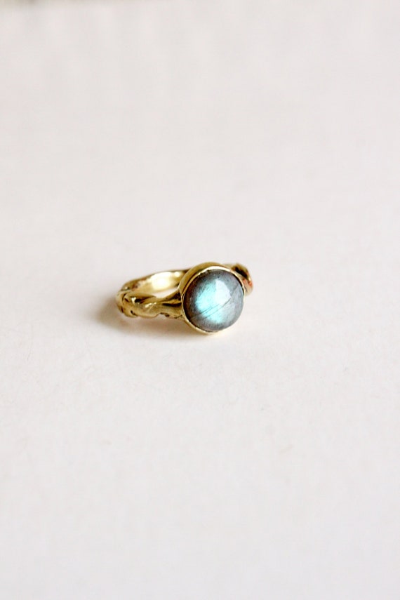 Blue Stone Ring,Everyday Ring,Labradorite Jewelry,Stacking Ring,Healing Rings absolutely Labradorite Ring,Gemstone Ring,925 Sterling Silver
