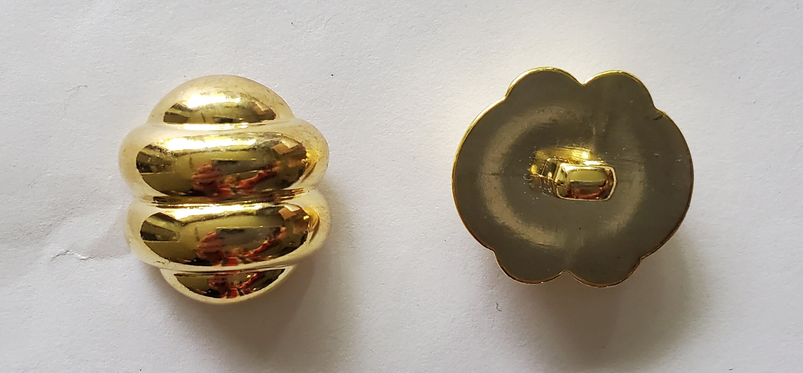 12 Oval Plastic Shiny Gold Color Stacked Dome - Shank Back Vintage ...