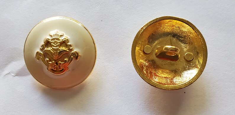 Round Metal Gold Armor Crest Center Ecru Enamel Outer - Shank Back ...