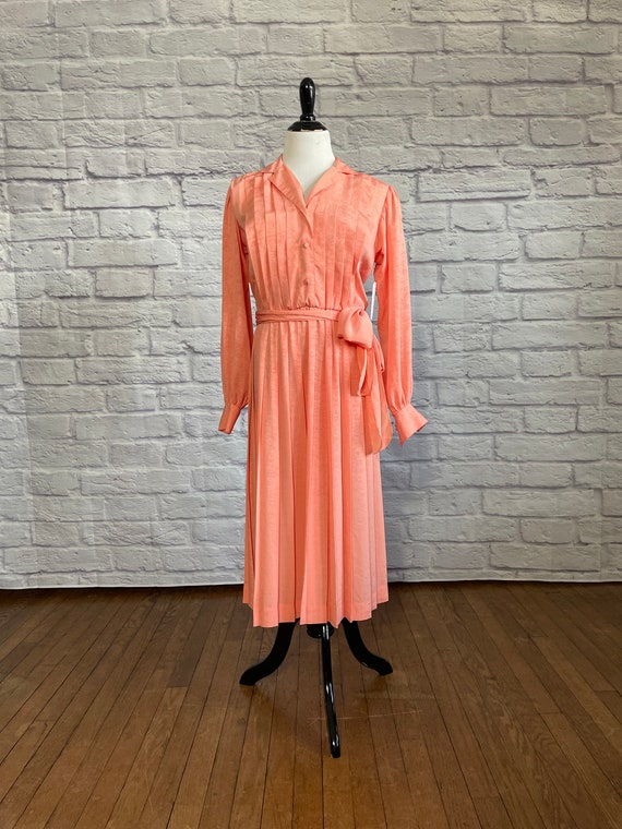 Vintage 1980s Peach Pleated Dress | Simple Casual… - image 2