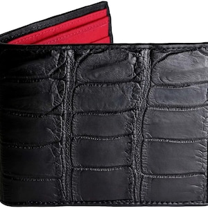 Carteras de cocodrilo → Cartera de piel de cocodrilo negra → Cartera de cocodrilo e interior de pluma de avestruz roja