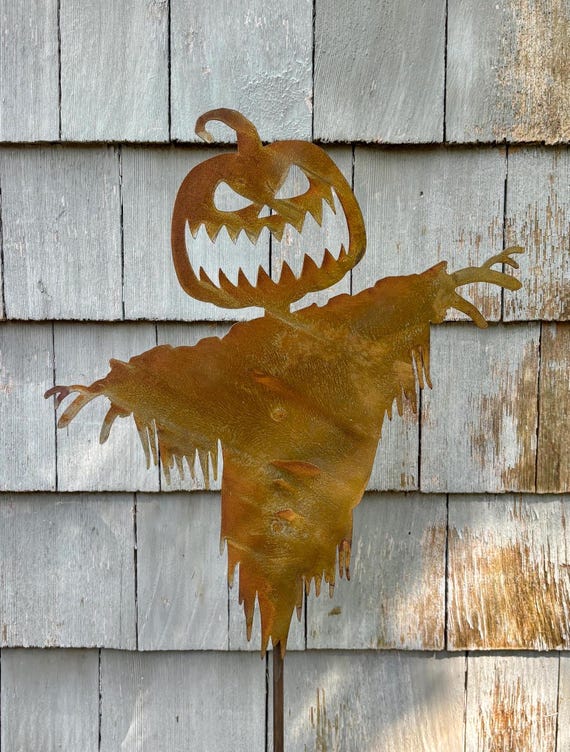 Large Metal Halloween Scarecrow With Scary Jack O-lantern Head
