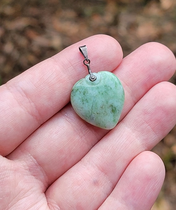 ANTIQUE Solid Sterling Silver Jade Heart Carved Es